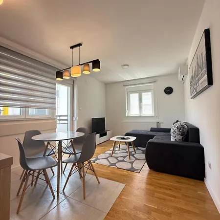 Kovan Lux 11 Apartman *