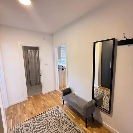Apartman Kovan Lux 11 *