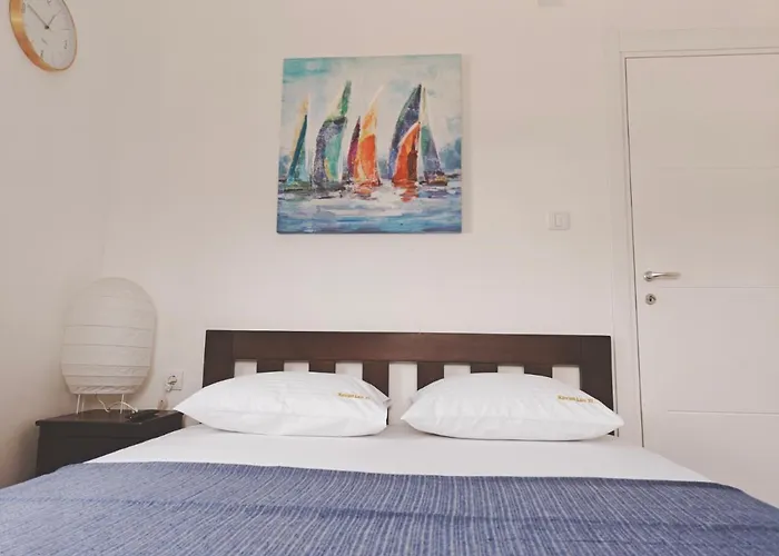 Kovan Lux 11 Apartament *